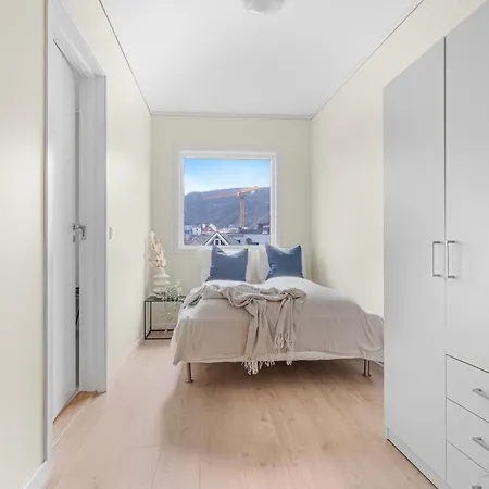 公寓 Big House With Ocean View Close To City Center! *