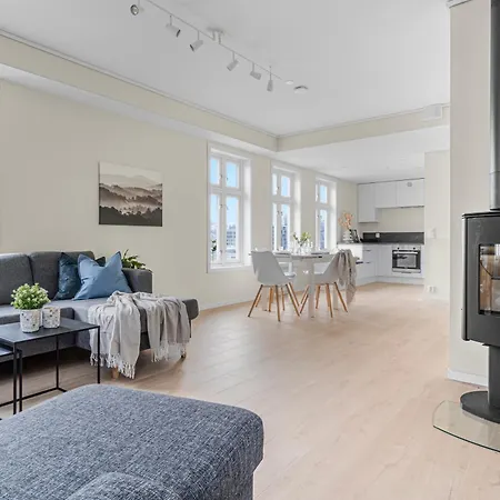 Apartment Big House With Ocean View Close To City Center! *