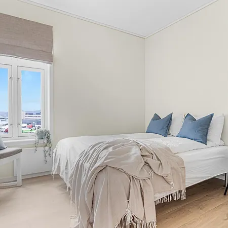 Apartment Big House With Ocean View Close To City Center!